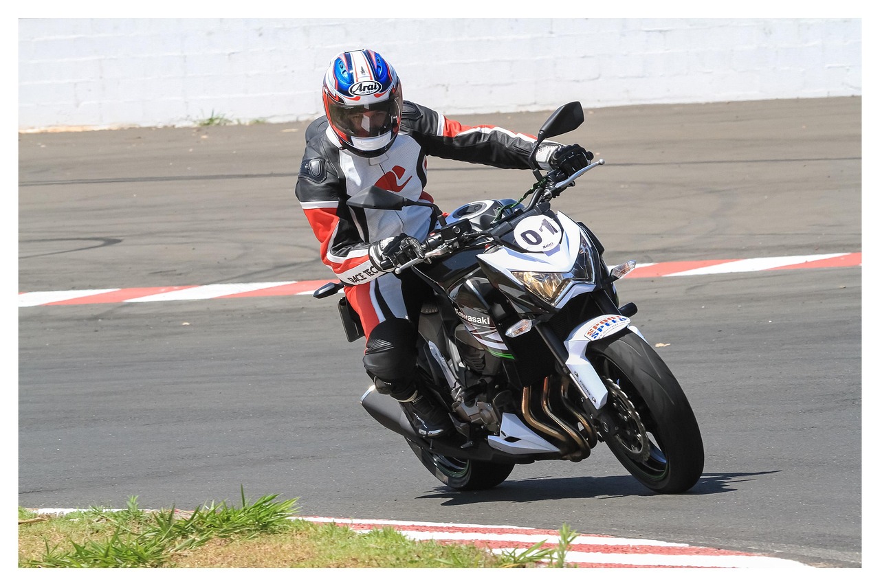 迪信通实名账号：app框架购买平台